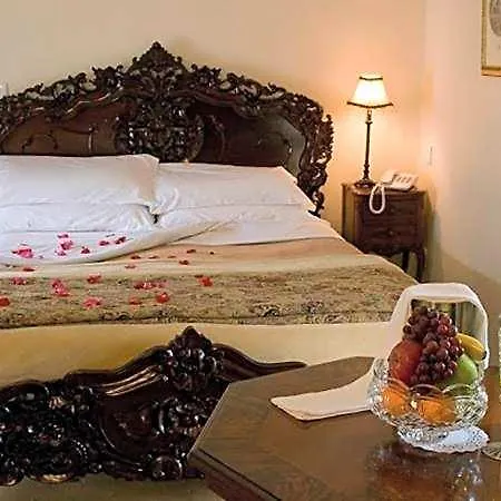 Hotell Mills 3*