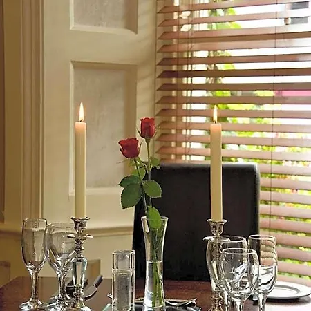 Mills 3* Cork
