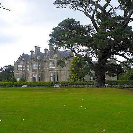 Mills 3* Cork